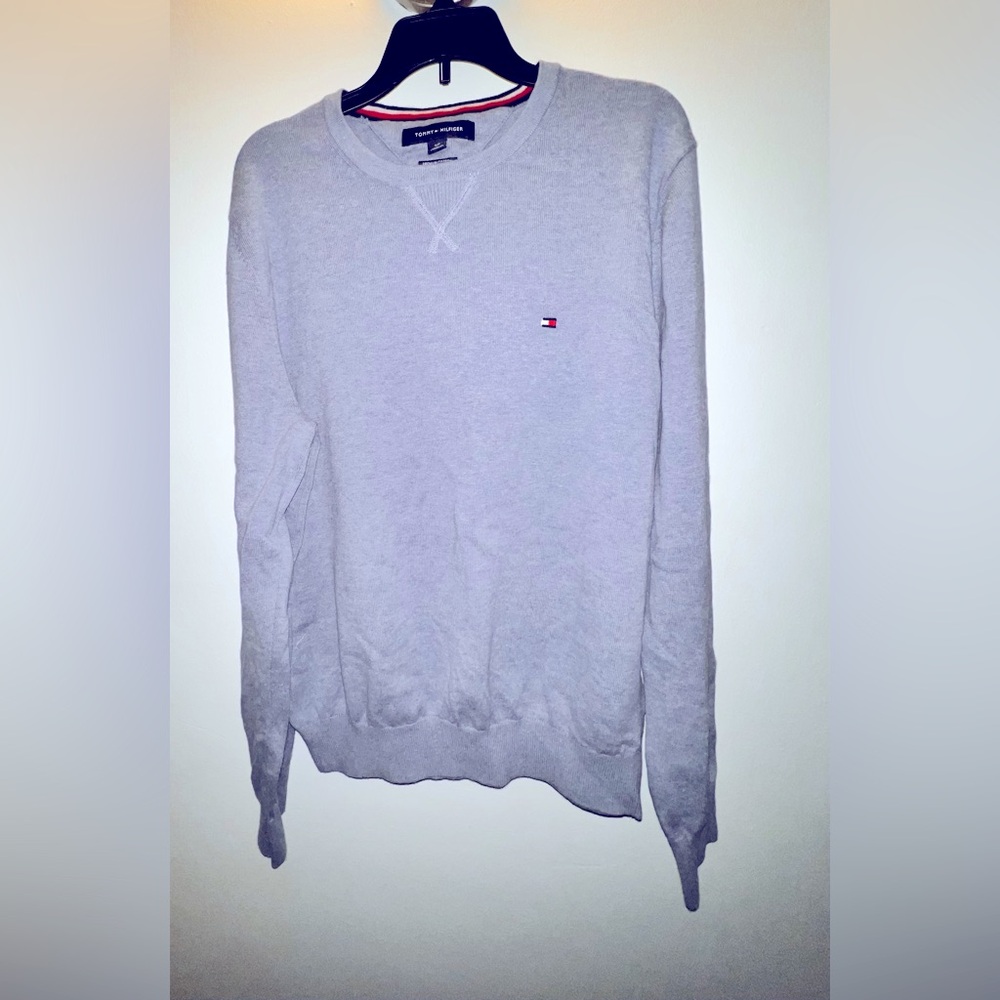Tommy Hilfiger Men sweater size Medium